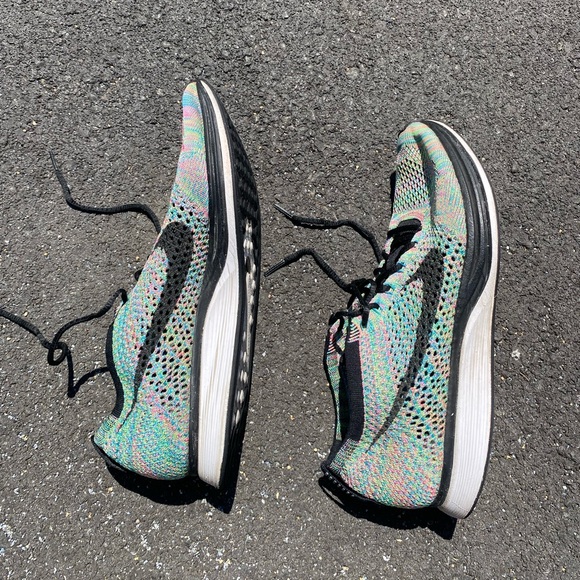 Flyknit Racer ''Multicolor 2.0'' sneakers size 9 - Picture 2 of 9